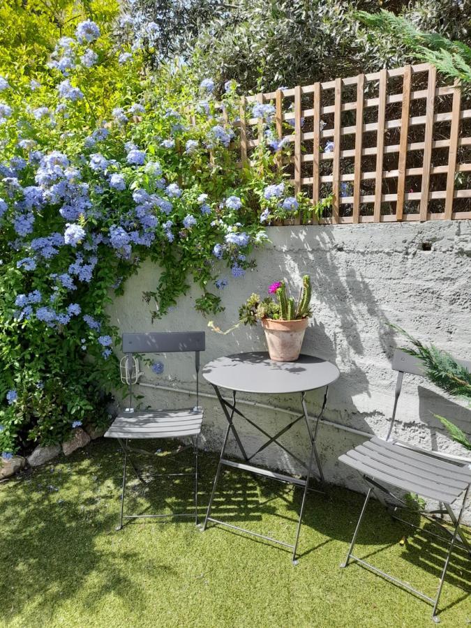 Aura Garden Apartment Faraí Екстериор снимка